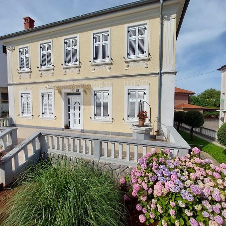 Apartment Hrzic Malinska Exterior photo